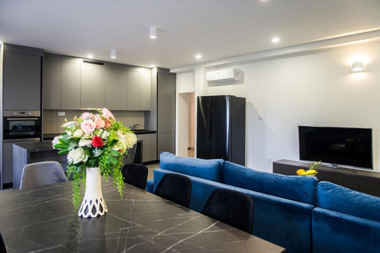 Apartment Lux Elba Kaštela エクステリア 写真