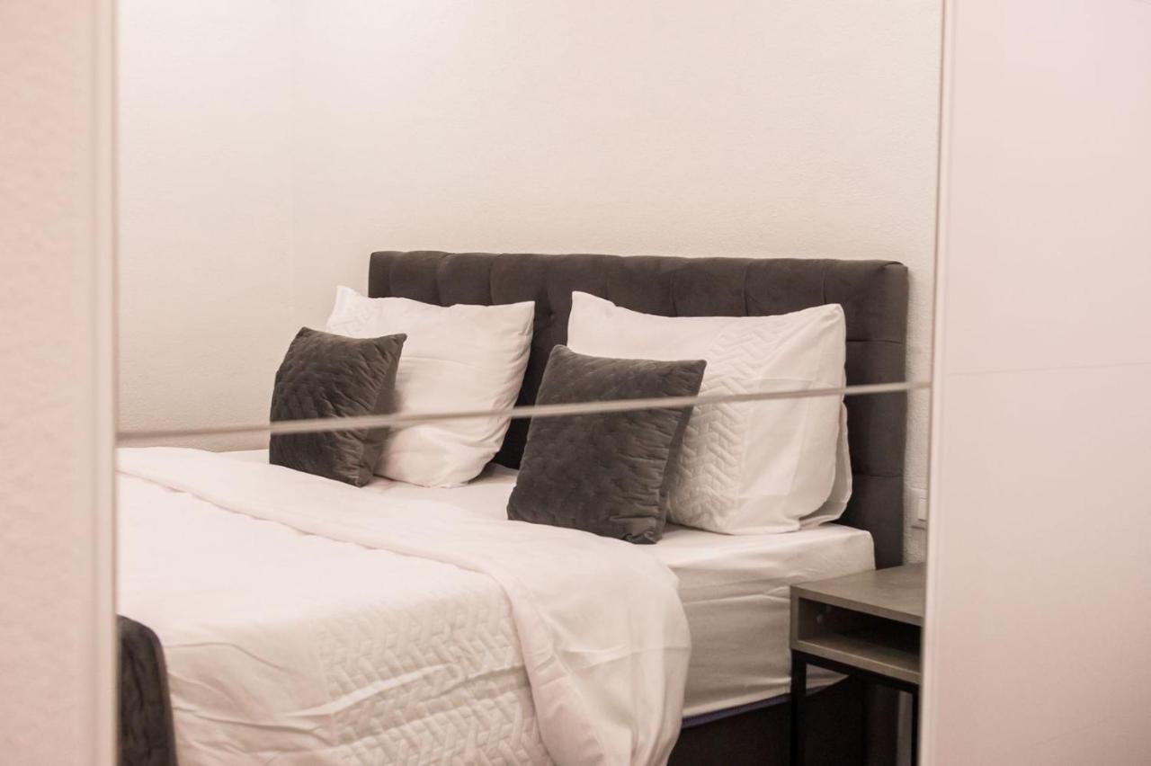 Apartment Lux Elba Kaštela エクステリア 写真