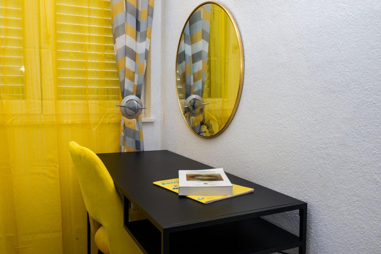 Apartment Lux Elba Kaštela エクステリア 写真