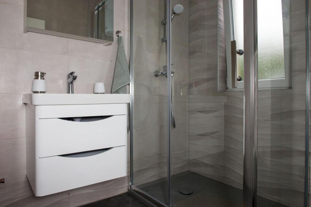 Apartment Lux Elba Kaštela エクステリア 写真